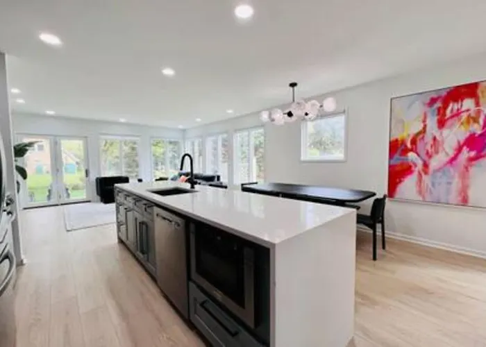 Sunlit 3 Bedroom - Elevated Deck And Garage * Pittsburgh