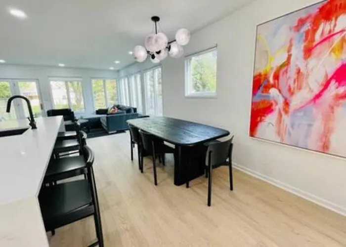 Sunlit 3 Bedroom - Elevated Deck And Garage Pittsburgh